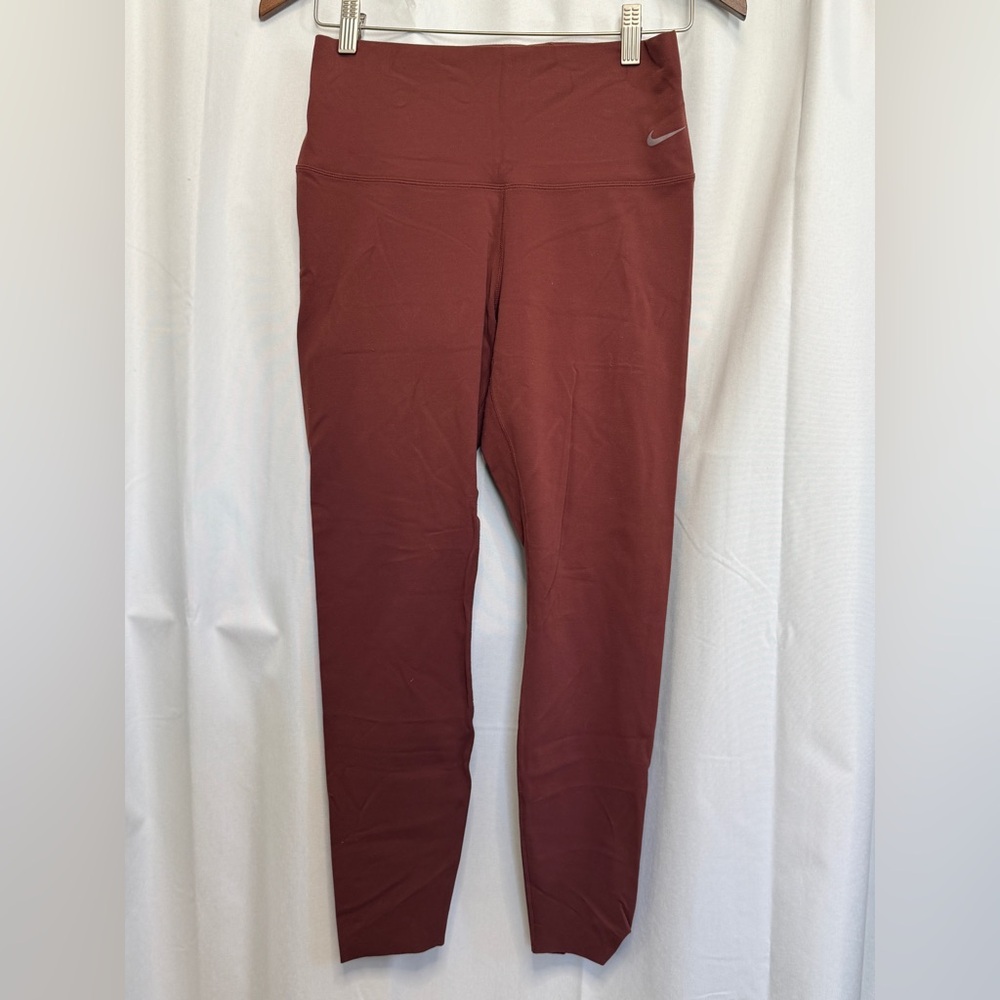Nike Zenvy Raw Hem Leggings